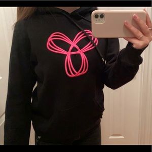 Black TNA Sweatshirt🤍